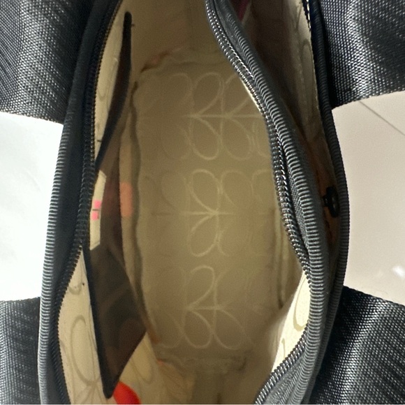 Orla Kiely hand carry crossbody handbag in Abacus Conker - Picture 6 of 12